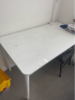 White Table with Metal Legs - Good for Everyday Use