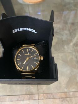 gold DIEESEL watch