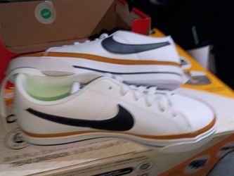 Nike shoes size 8.5 never used