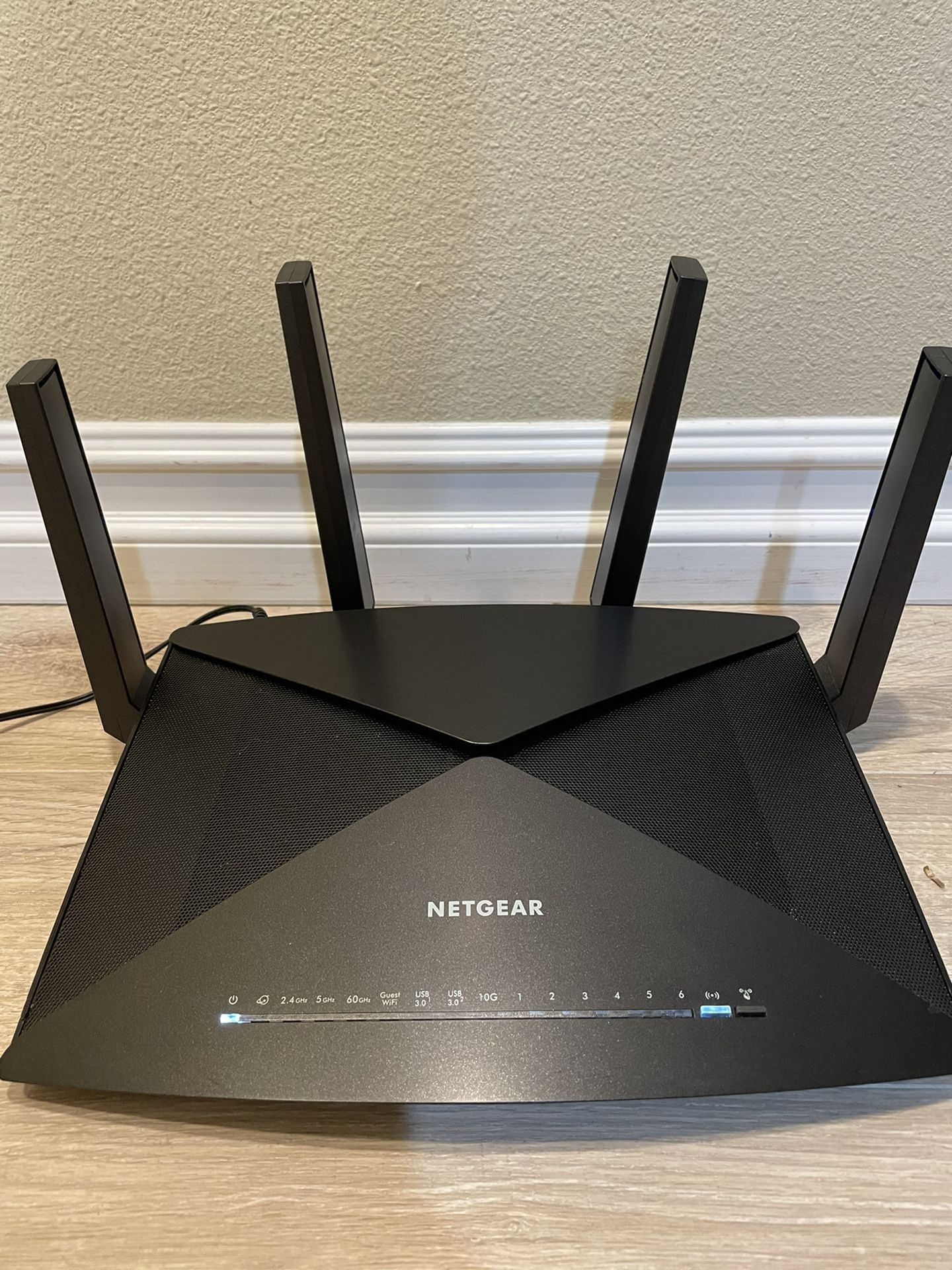 Netgear Nighthawk X10 AD7200 R9000 Smart WiFi Router