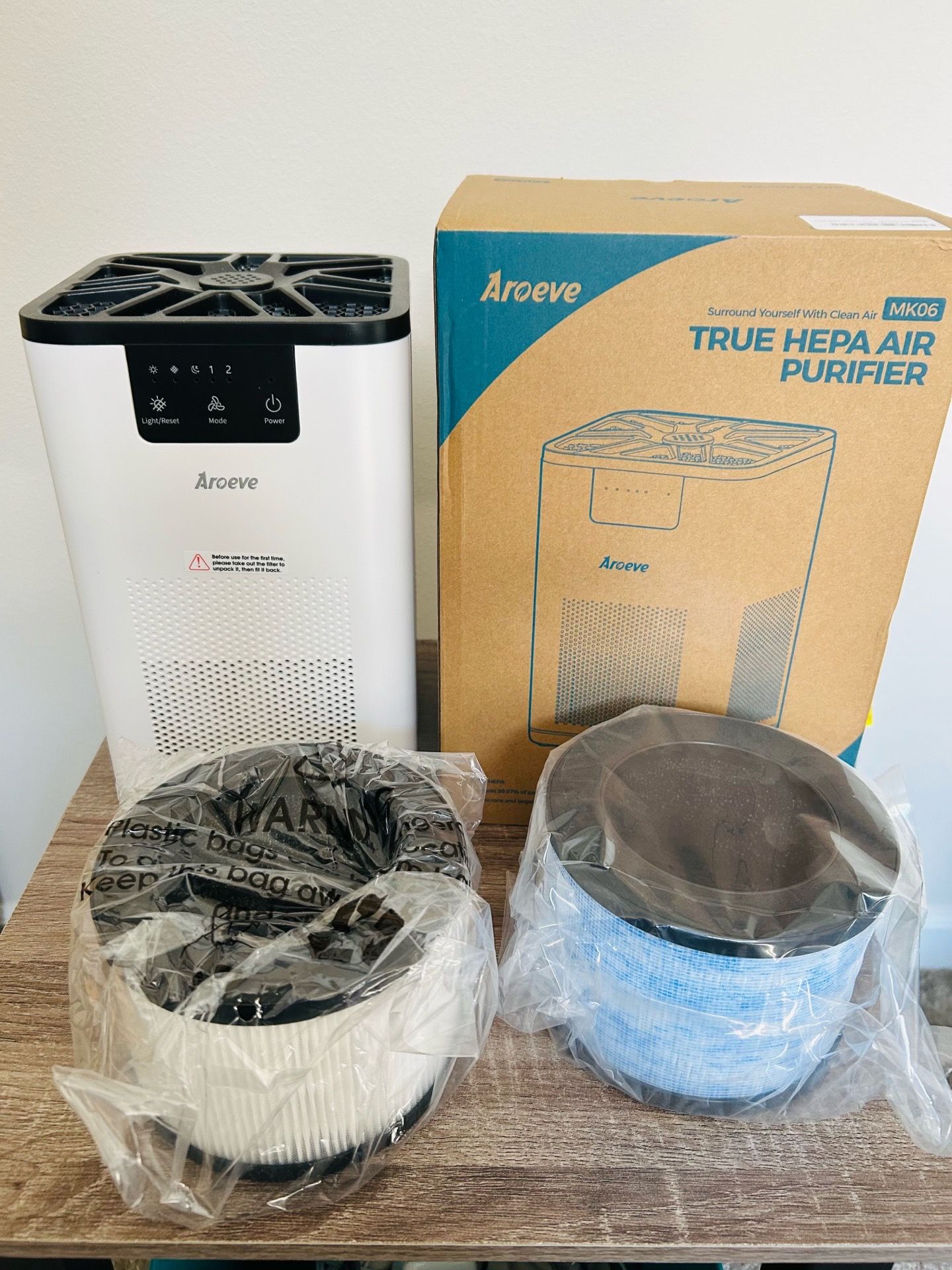 Air Purifier + 2 NEW Filter Refills! (Like New)