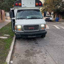 2000 Gmc Savannah Van Minibus 85,000+ Miles