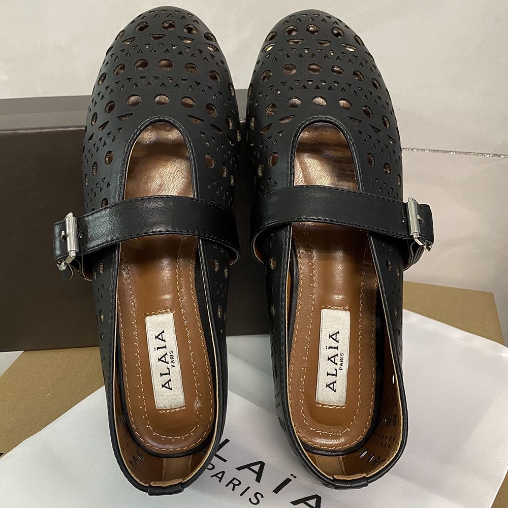  Womens Cutout Leather Ballet Flats Black 