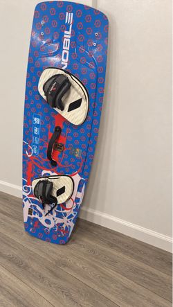 Kitesurfing gear kite and board