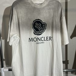Moncler T-Shirt Size L