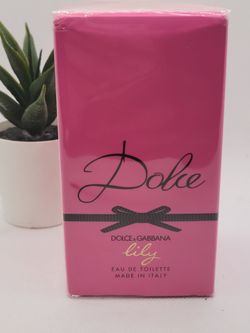 Dolce&Gabbana
 
Dolce Lily Eau de Toilette

2.5 fl (SEALED)⭐️