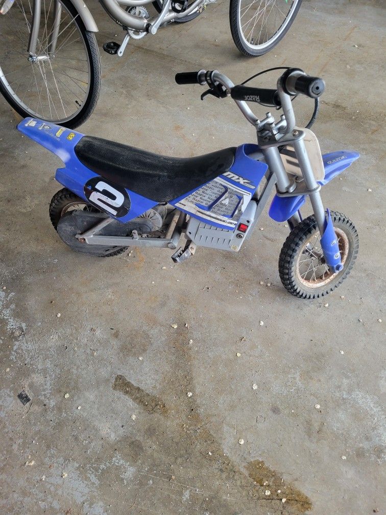 razor dirt bike