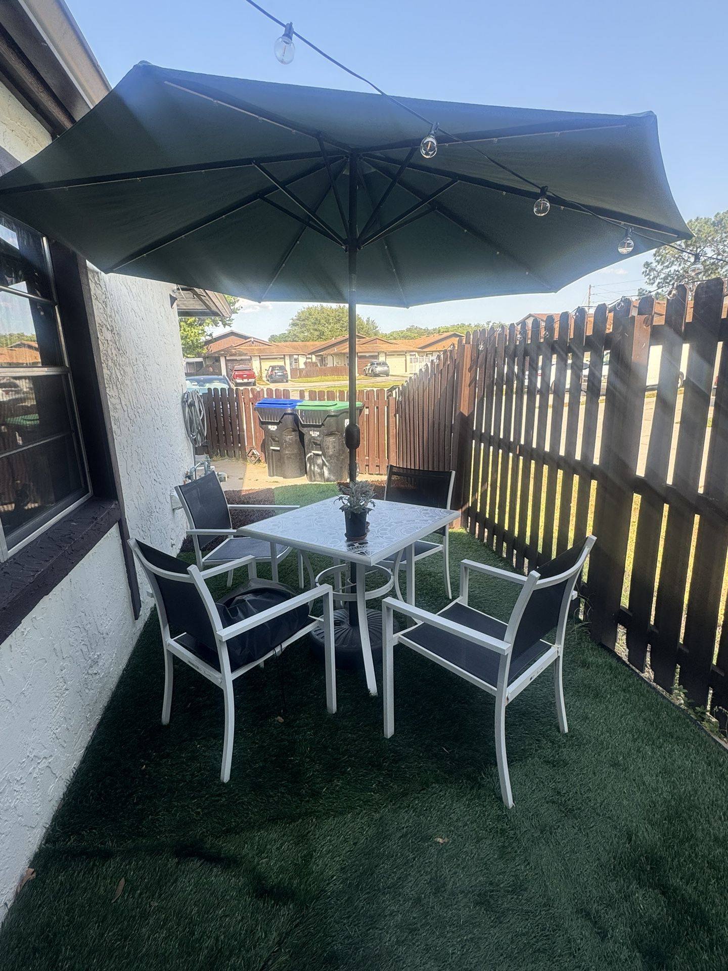 4 Metal Chairs - Patio Set With Umbrella 