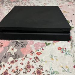 Playstation 4 Slim