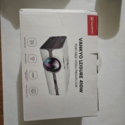 Portable Video Projector VANKYO 410W