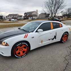 2014 Charger 345 HEMI RUNS PERFECT 