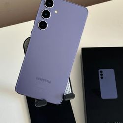 Samsung Galaxy s24 plus