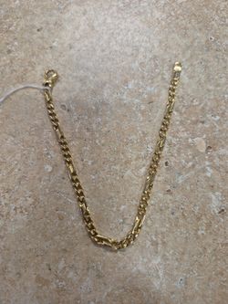 18k Yellow Gold Figaro Bracelet 8.5"