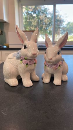 Porcelain Sugar And Creamer Rabbits