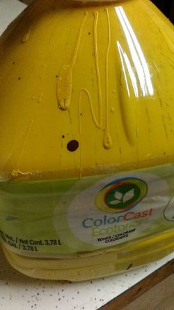 Algien q tenga botes de estos para aser colores