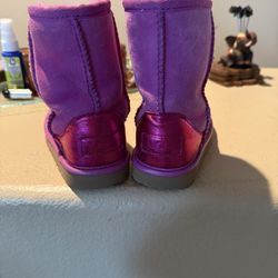 Pink Ugg boots For Girls Size 10 