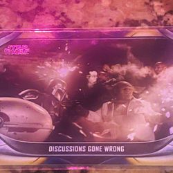 STAR WARS /10 THE MANDALORIAN #2 DISCUSSIONS GONE WRONG GOLD PARALLEL  Card