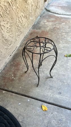 Plant stand