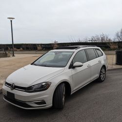 2019 Volkswagen Golf SportWagen