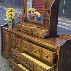Bassett Solid Wood Long Dresser With Big Drawers, Big Mirror. Drawers Sliding Smoothly. Delivery 