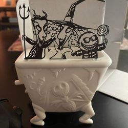 Scentsy Mini Warmer Tim Burton’s Nightmare Before Christmas Plug In Wax Melts NEW