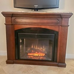 FIREPLACE WITH GRANITE TOP