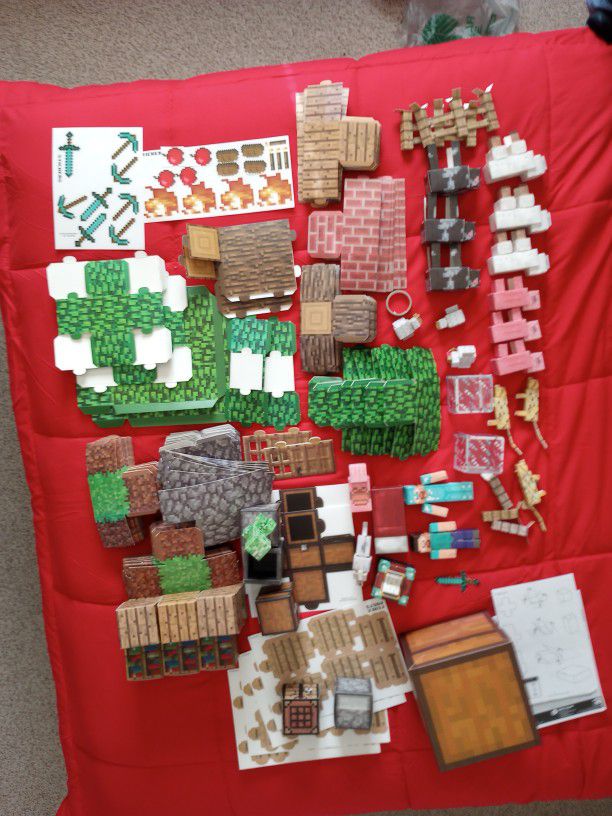 Minecraft Papercraft Lot (Used)