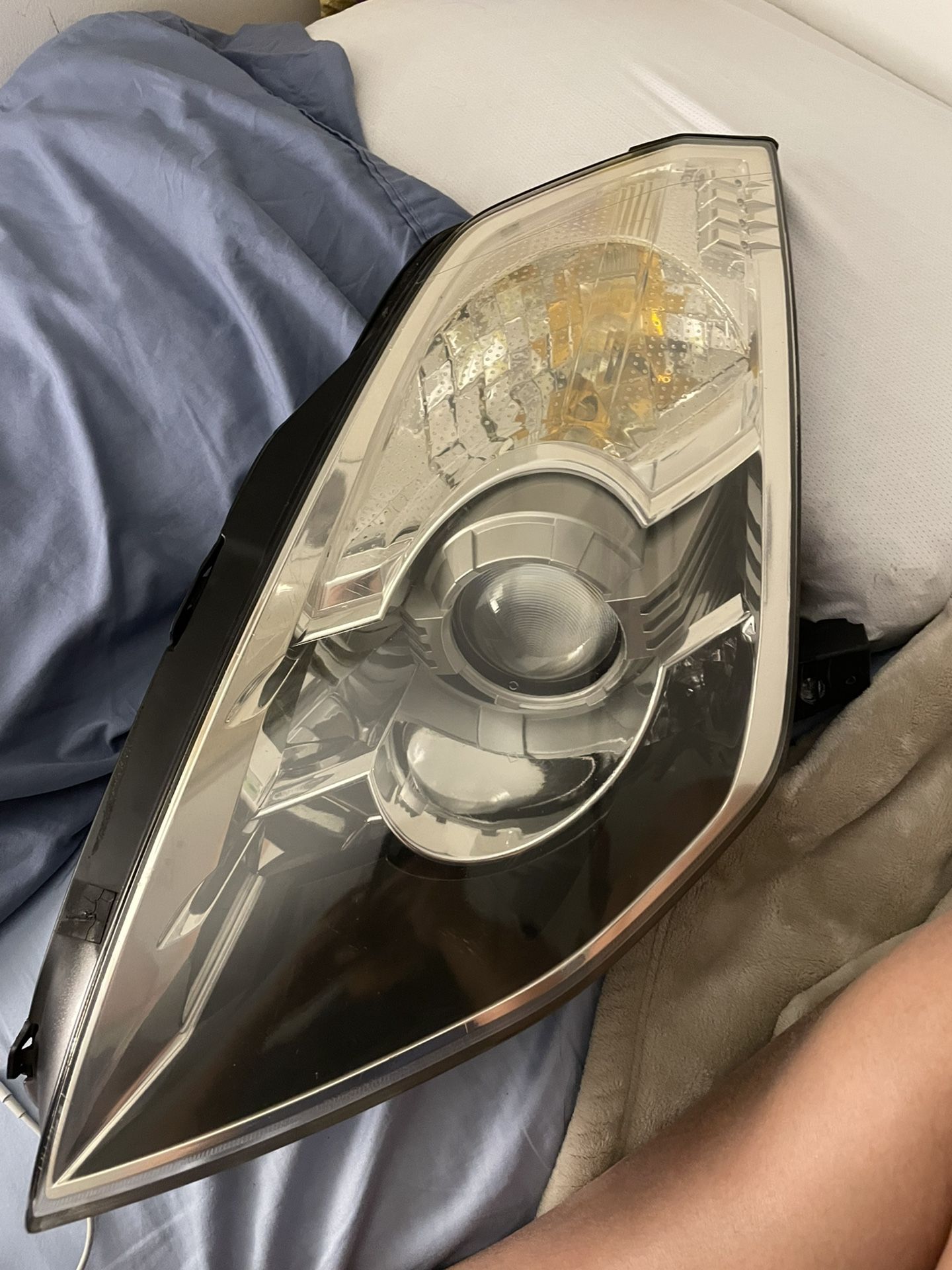 Driver Side 350z Headlight 06-08