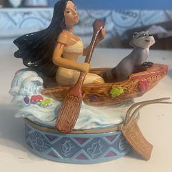 Disney Pocahontas Music Box Plays “ Just Around The river Bend”Vintage Ceramic 