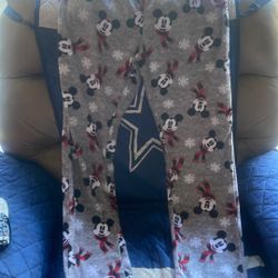 Disney sweatpants small