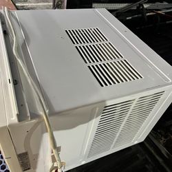 Ice Cold Ac $700 Obo