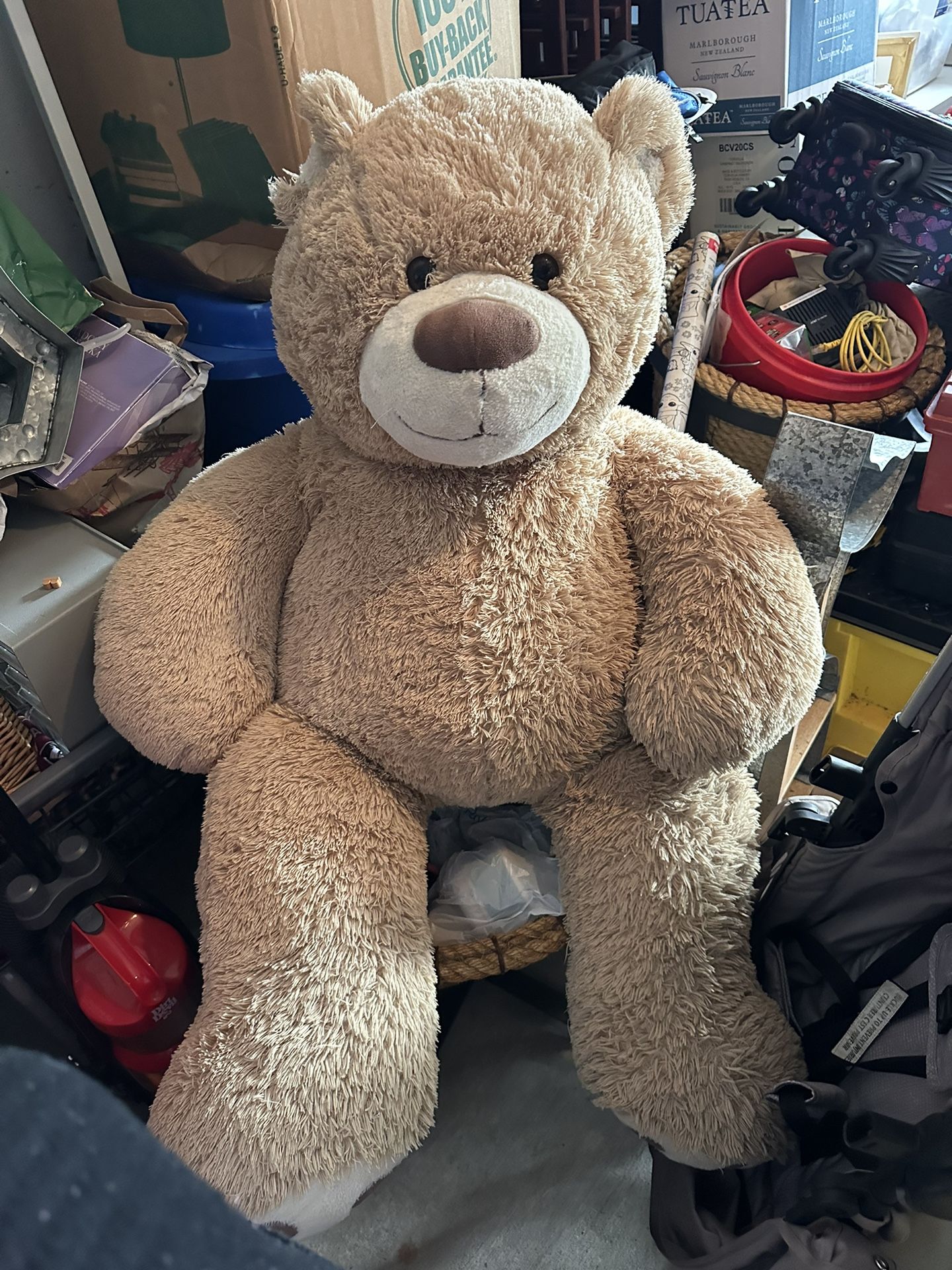 Giant Stuffed Bear 