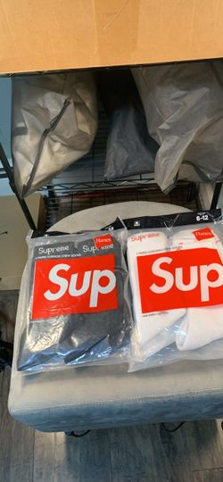 Supreme socks