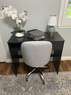 Small desk