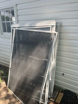 FREE SCRAP ALUMINUM WINDOWS SIX AVAILABLE AND SCREENS