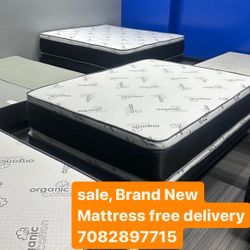 Huge sale for Mattress And Box Twin size mattress and box 150.$ full 190$ Queen 200$ king 290$. free delivery free set up 708….289…7715… cash or Zelle