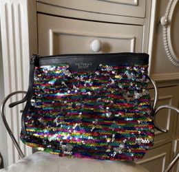 Victoria’s Secret makeup bag