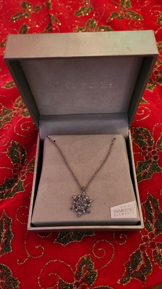 Talbots Swarovski Snowflake Pendant Charm and Necklace Crystal  Silver