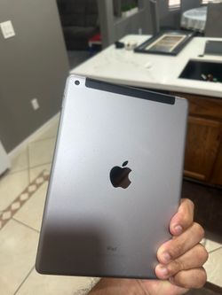 iPad Air WiFi and celular 32gb unlocked to any provider