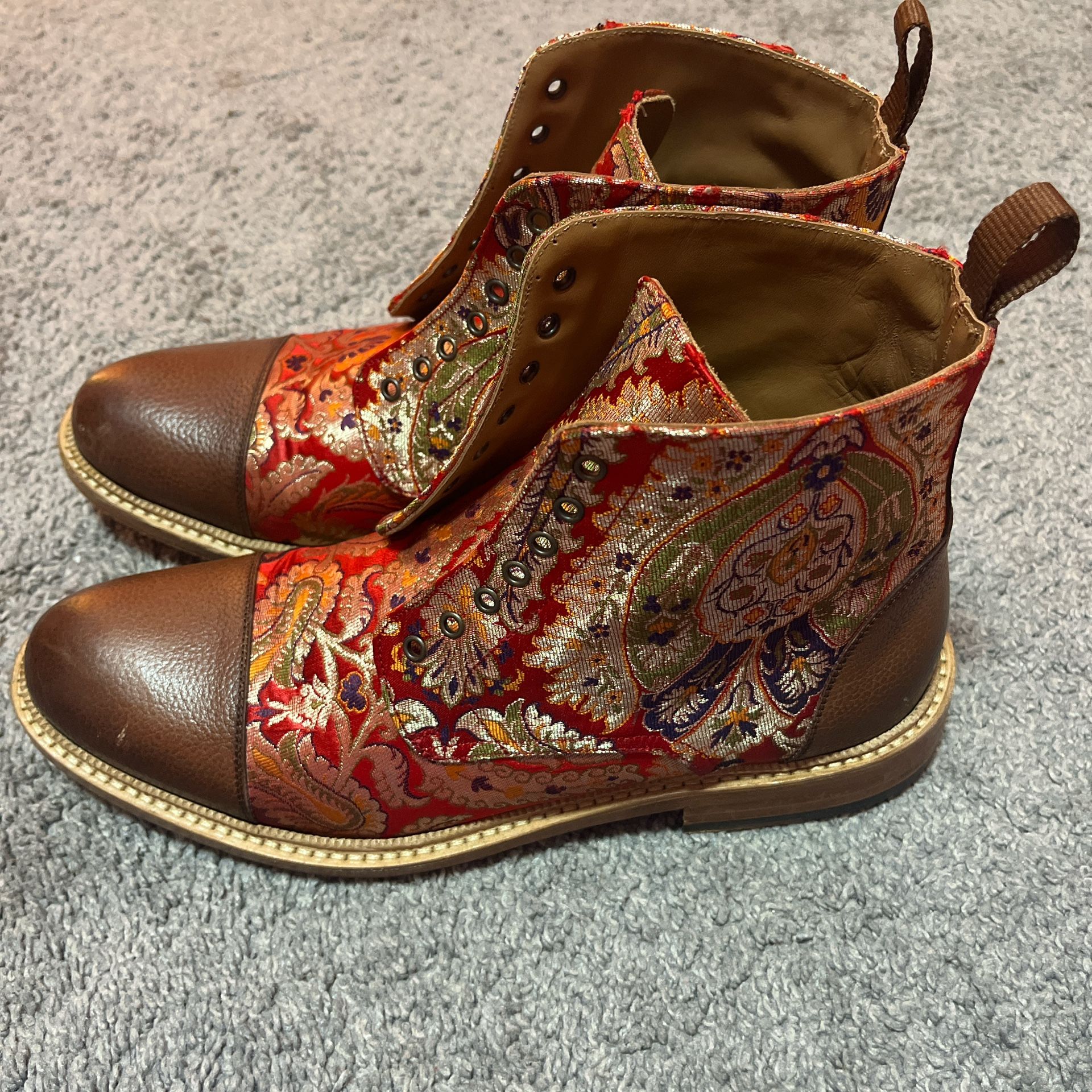 Taft Jack In Red Paisley Ankle Boots display picture 2