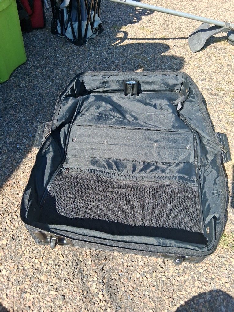 Pierre Cardin garment bag