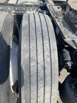 Truck Tires 