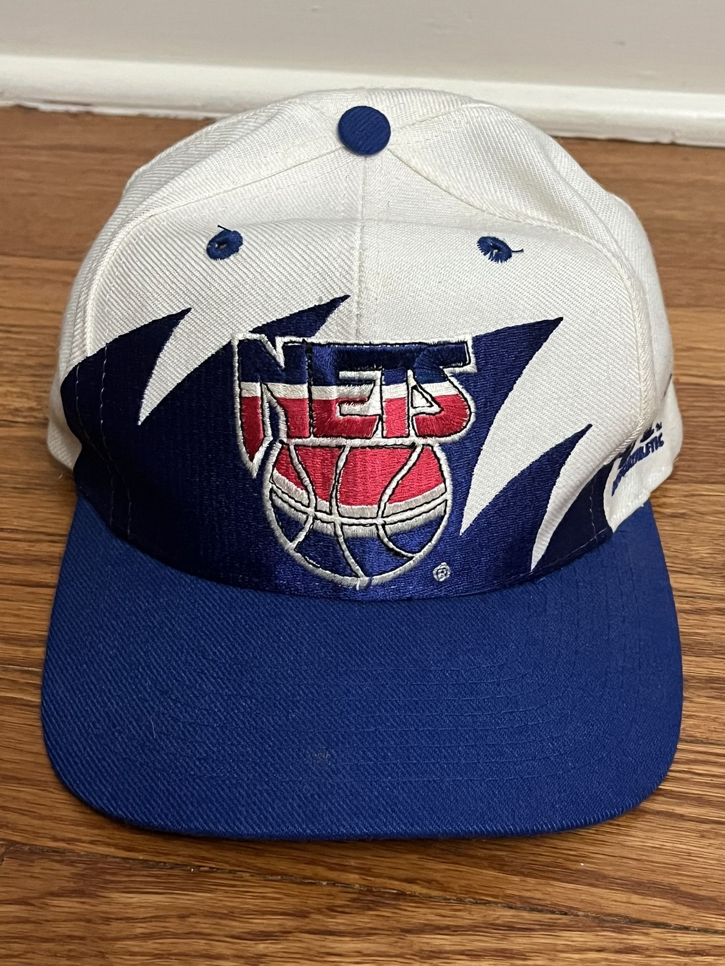 New Jersey Nets Shark tooth SnapBack Hat, Logo Athletic, Authentic, Vintage, Rare 