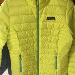 Patagonia Vintage Neon Yellow Down Puffer Jacket W’s S