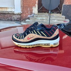 Brand New And Original Men's Nike Air Max's 90" Sneakers Sizes 8.5