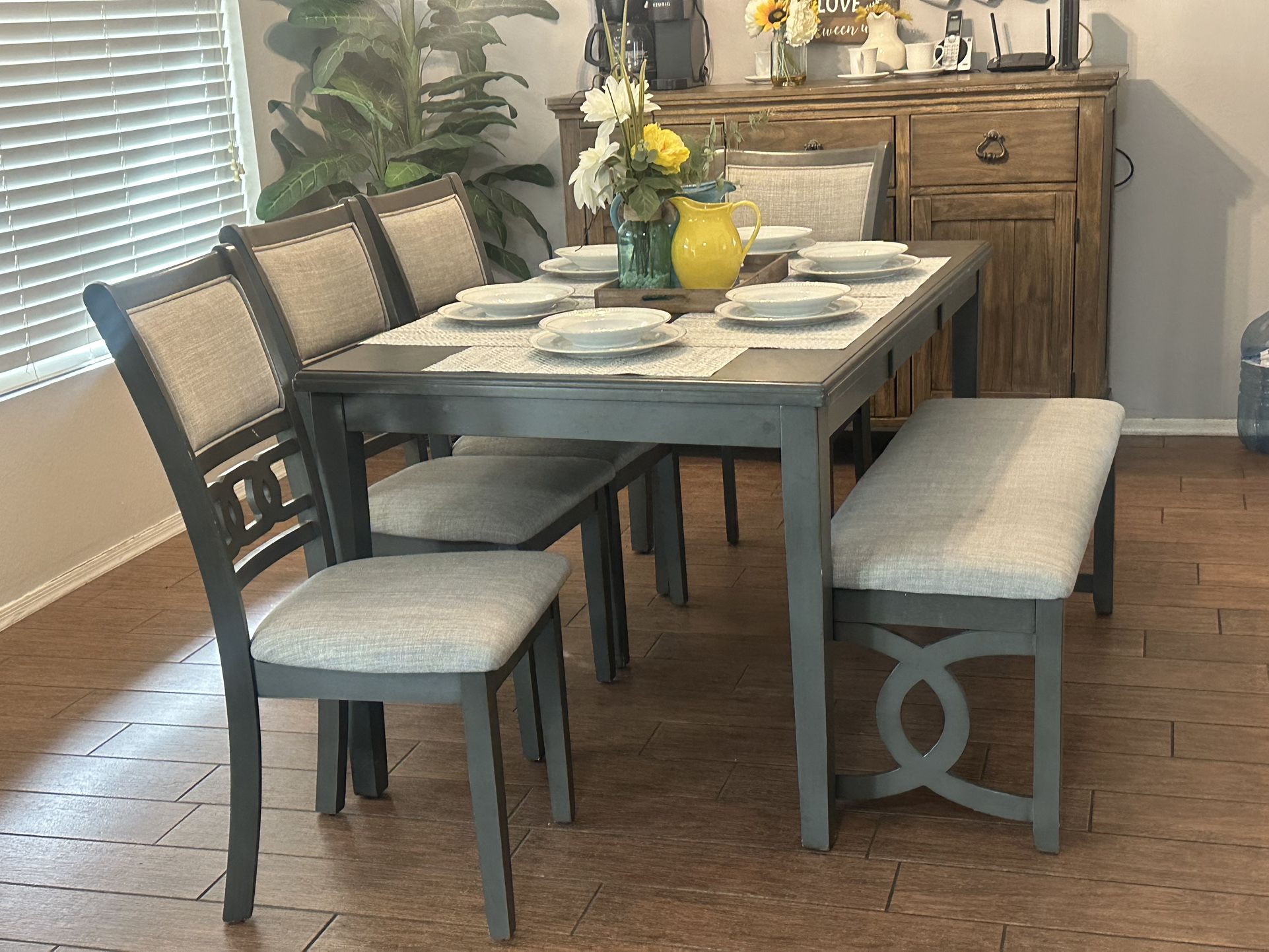 Dining Room Table Set