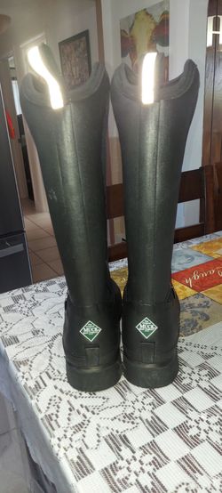 Women rain boots