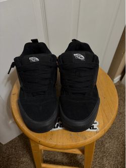 All black knu skool vans, size 6.5 women