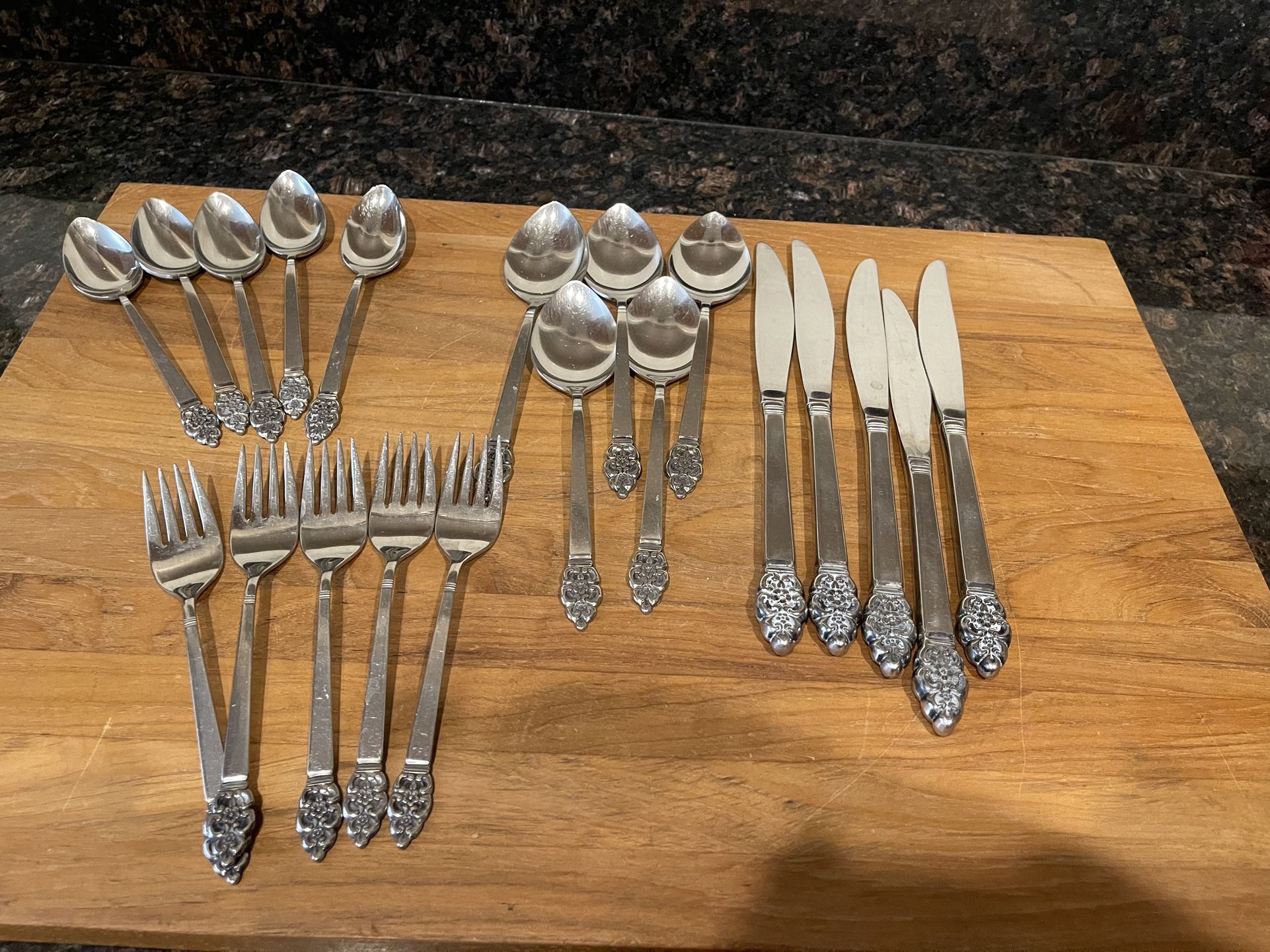 Oneida ERIKA Flatware “put it in my mouth” set 