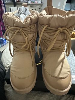 Eskimos style boots